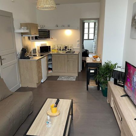 Logement Entier 33 M2 A ポー エクステリア 写真